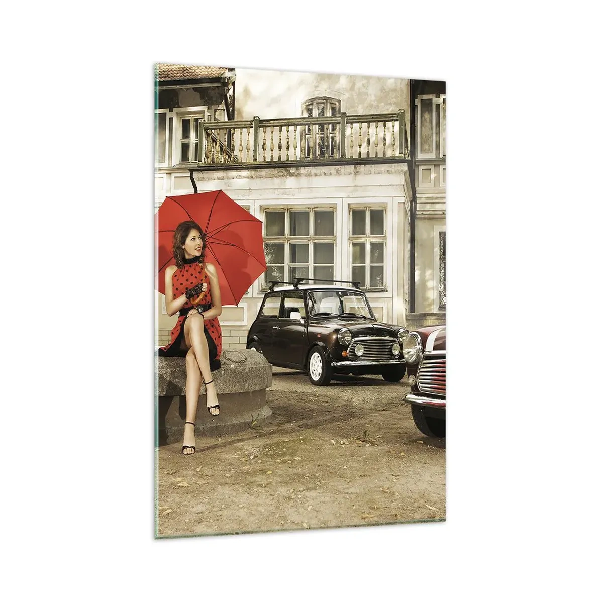 Glasbild - Bild auf glas - Frau mit rotem Regenschirm bei Oldtimern - 80x120cm - Eine sentimentale Minireise - Moderne Wanddekoration für Wohnzimmer und Schlafzimmer ARTTOR