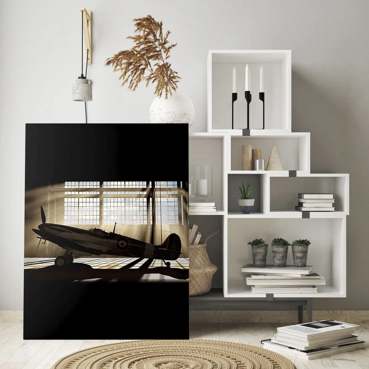 Glasbild - Bild auf glas - Ein historisches Flugzeug in einem Hangar, beleuchtet vom Sonnenlicht - 70x100cm - Die Ruhe eines Kriegers - Moderne Wanddekoration für Wohnzimmer und Schlafzimmer ARTTOR