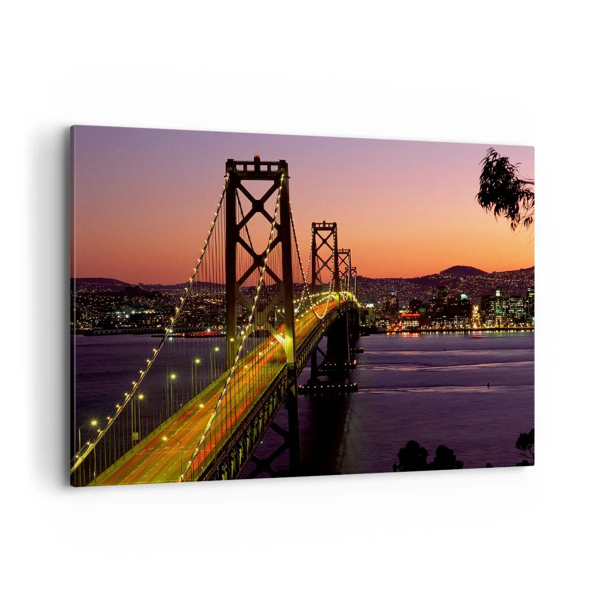 Bild auf Leinwand - Leinwandbild - Eine nachts beleuchtete Brücke über dem Wasser mit Panoramablick auf die Stadt - 120x80cm - Violetter Abend - Moderne Wanddekoration für Wohnzimmer und Schlafzimmer ARTTOR