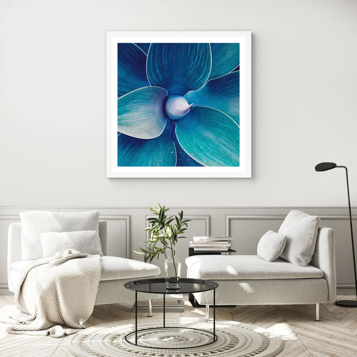 Poster in einem weißen Rahmen - Bläulich vom Himmel - 60x60 cm