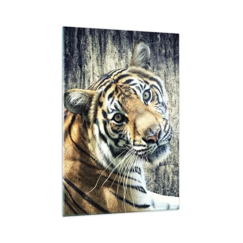 Glasbild - Bild auf glas - Ein Tiger liegt an einer rauen Wand - 70x100cm - Portrait in Lichtstrahlen - Moderne Wanddekoration für Wohnzimmer und Schlafzimmer ARTTOR