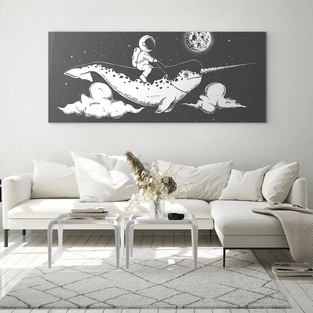 Glasbild - Bild auf glas - Ein Astronaut auf dem Rücken eines Narwals, der in einer Weltraumszene schwimmt. - 140x50cm - Weltraumreiter - Moderne Wanddekoration für Wohnzimmer und Schlafzimmer ARTTOR