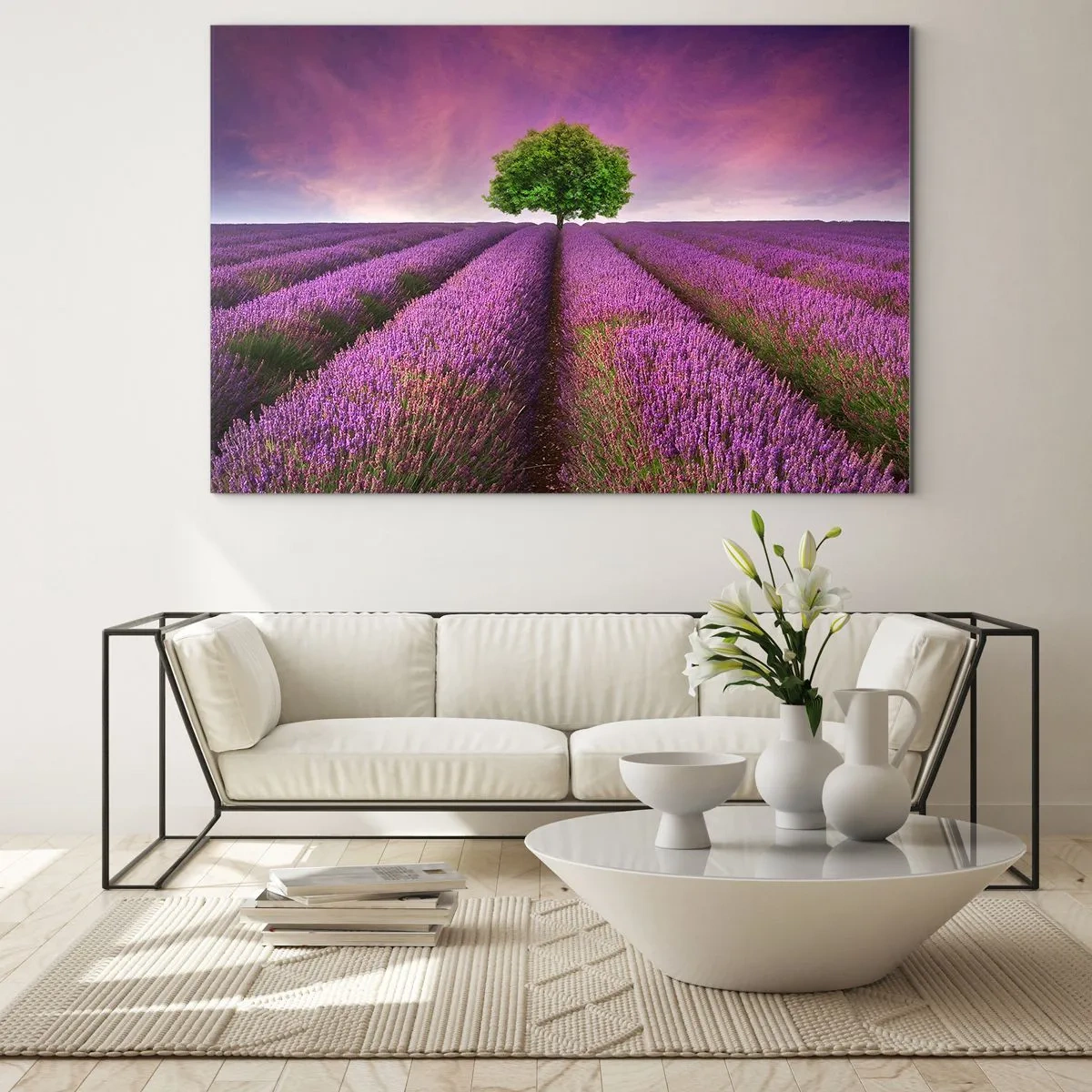 Glasbild - Bild auf glas - Ein Lavendelfeld mit einem einsamen Baum vor dem Himmel - 120x80cm - Auf Lavendelfeldern - Moderne Wanddekoration für Wohnzimmer und Schlafzimmer ARTTOR