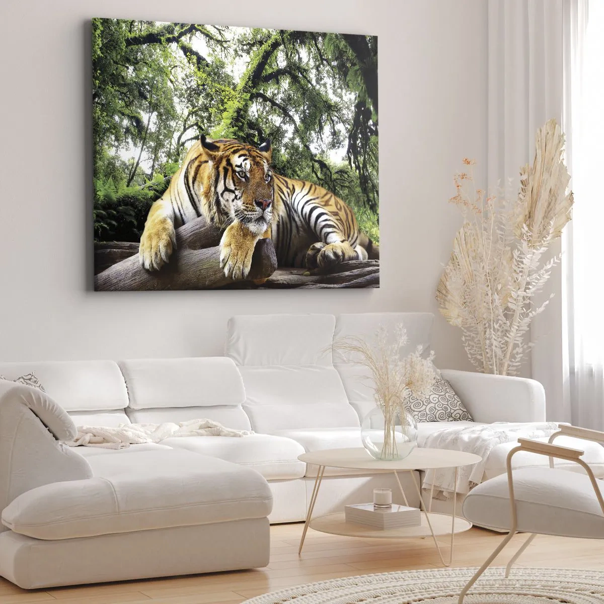 Bild auf Leinwand - Leinwandbild - Ein Tiger ruht in einem tropischen Wald - 70x50cm - Hochachtungsvoll - Moderne Wanddekoration für Wohnzimmer und Schlafzimmer ARTTOR