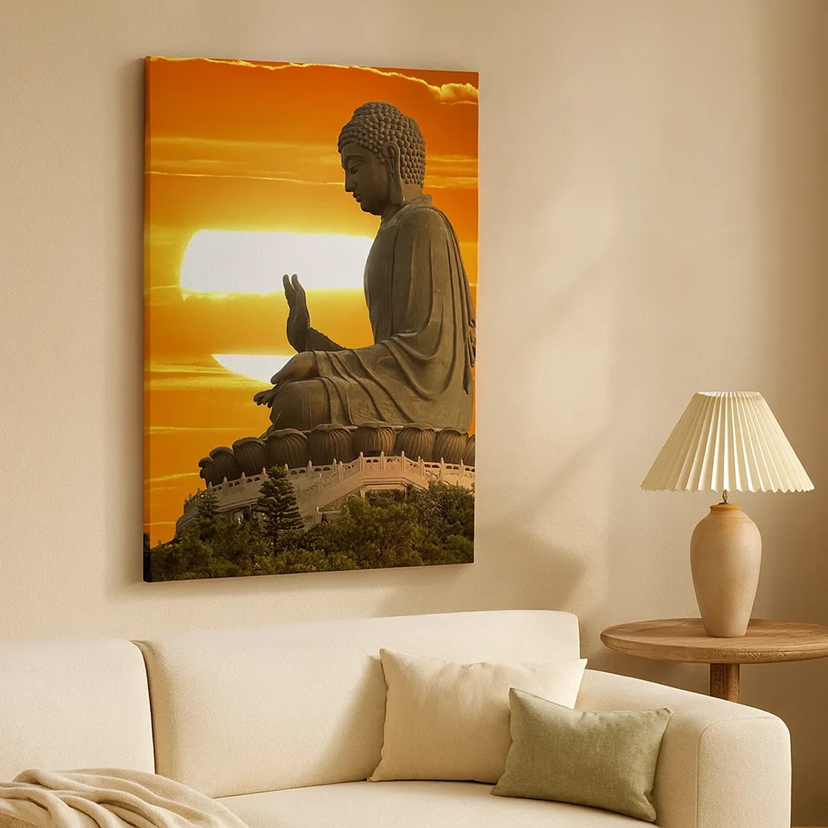 Bild auf Leinwand - Leinwandbild - Eine buddhistische Statue vor dem Hintergrund eines orangefarbenen Sonnenuntergangs - 50x70cm - Keine Angst vor der Welt - Moderne Wanddekoration für Wohnzimmer und Schlafzimmer ARTTOR