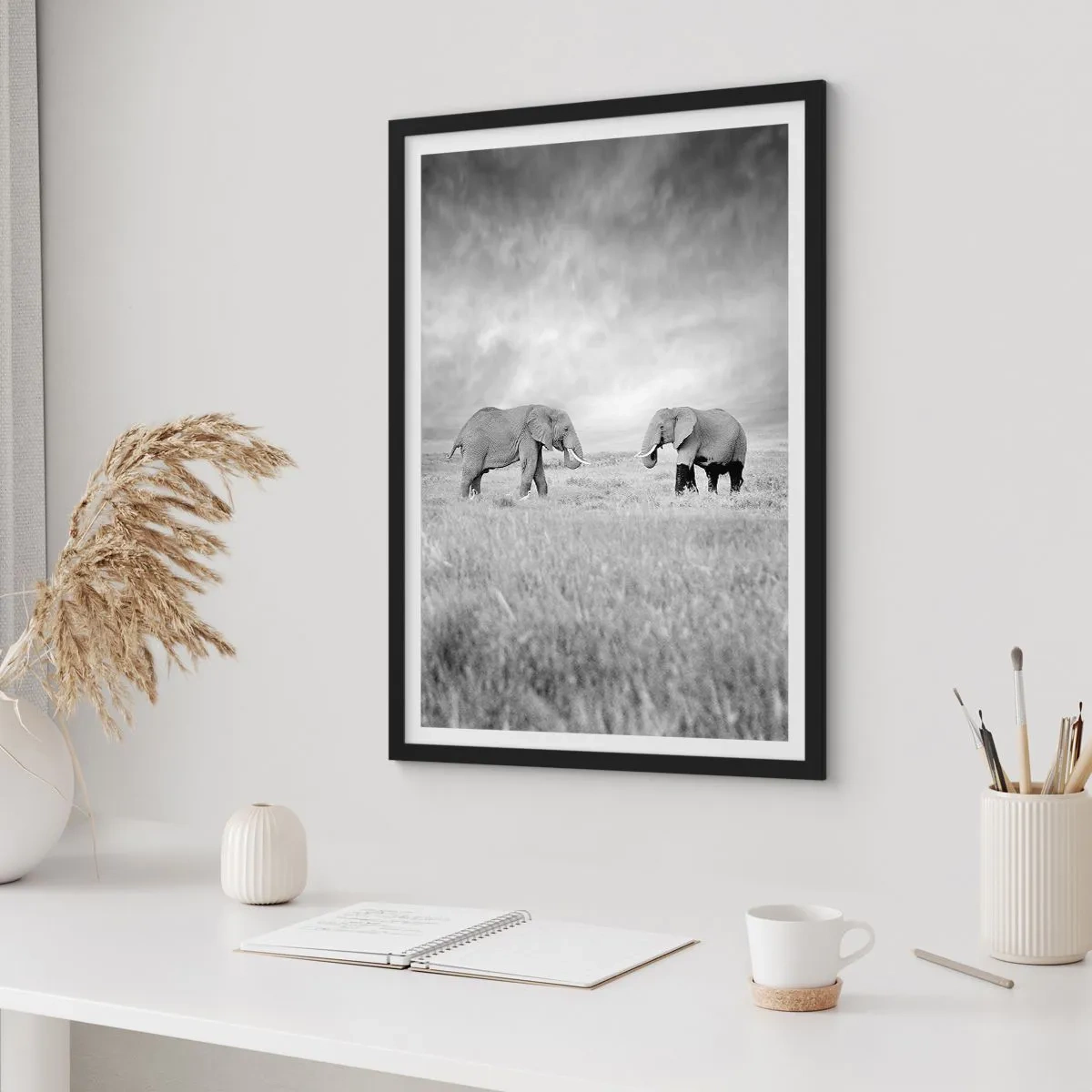 Poster in einem schwarzem Rahmen - Grau ist schön - 40x50 cm