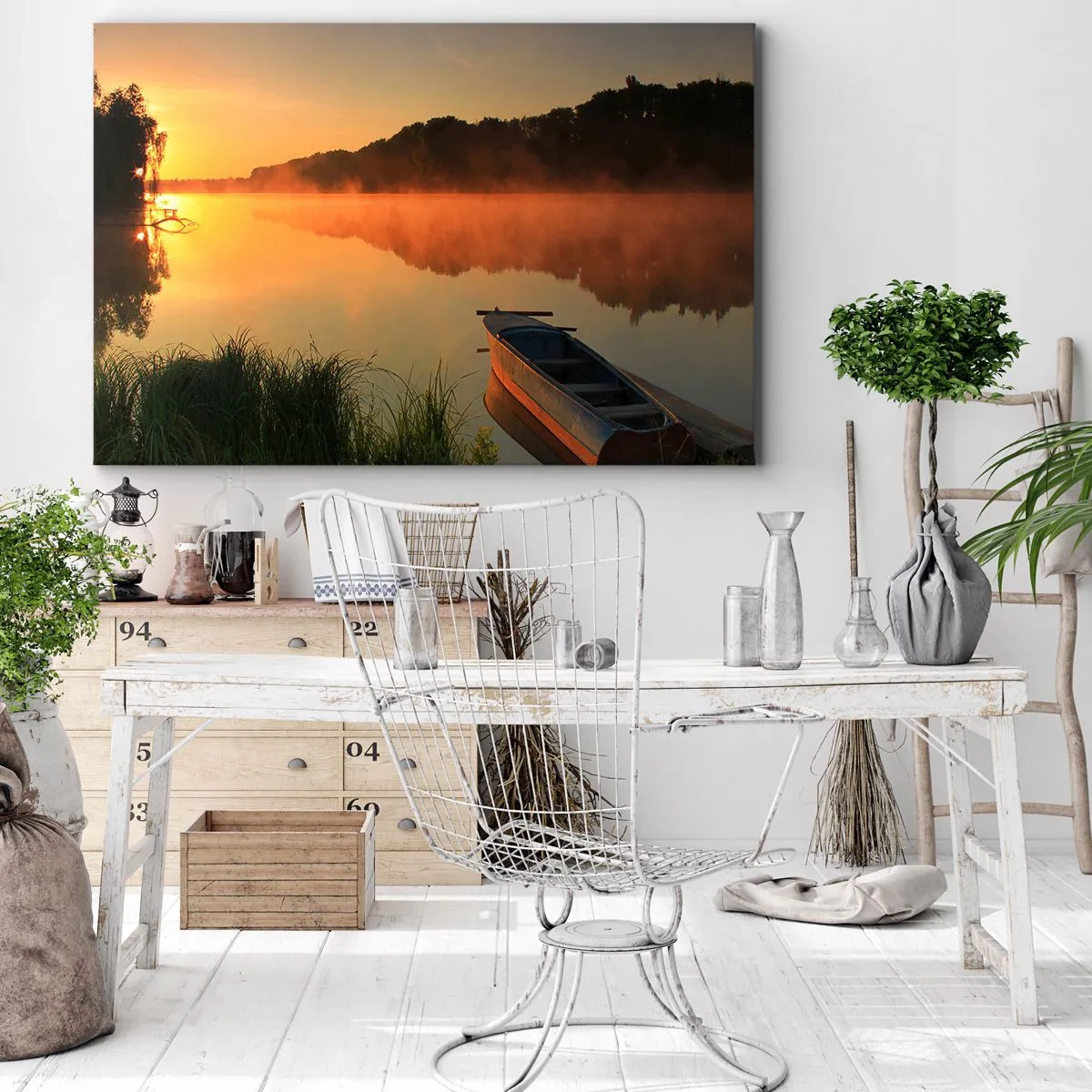 Bild auf Leinwand - Leinwandbild - Morgennebel über dem Fluss mit einem Boot in den Sonnenstrahlen - 100x70cm - Sonnenaufgang über dem Wasser wie ein Spiegel - Moderne Wanddekoration für Wohnzimmer und Schlafzimmer ARTTOR