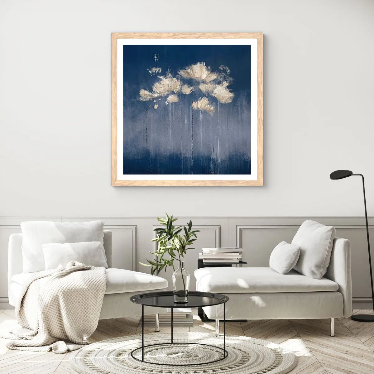 Poster in einem Rahmen aus heller Eiche - Wie Blütenblätter im Wind - 50x50 cm