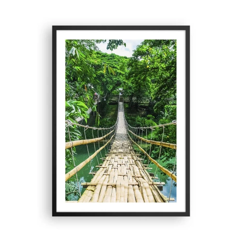 Poster in einem schwarzem Rahmen - Eine hängende Bambusbrücke, umgeben von tropischem Grün - 50x70cm - Monkey Bridge über das Grün - Moderne Wanddekoration für Wohnzimmer und Schlafzimmer ARTTOR