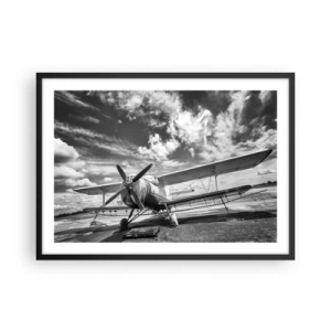 Poster in einem schwarzem Rahmen - Ein altes Flugzeug auf dem Flughafen in Schwarz und Weiß - 70x50cm - Ich kann es kaum erwarten! - Moderne Wanddekoration für Wohnzimmer und Schlafzimmer ARTTOR