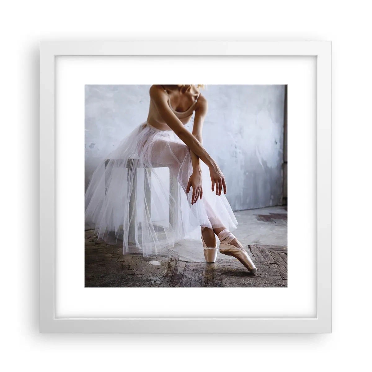 Poster in einem weißen Rahmen - Bevor die Rampe leuchtet - 30x30 cm