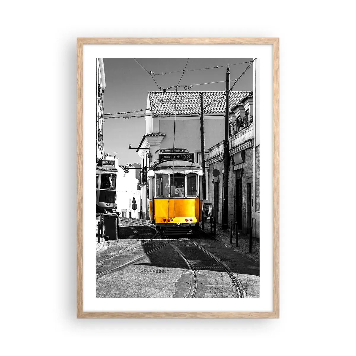 Poster in einem Rahmen aus heller Eiche - Der Geist von Lissabon - 50x70 cm