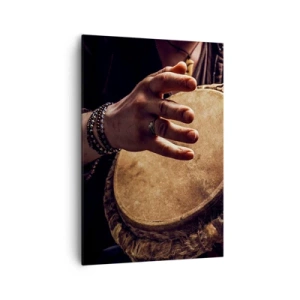 Bild auf Leinwand - Leinwandbild - Hände spielen eine traditionelle Djembe-Trommel - 70x100cm - Im Rhythmus des Herzens - Moderne Wanddekoration für Wohnzimmer und Schlafzimmer ARTTOR
