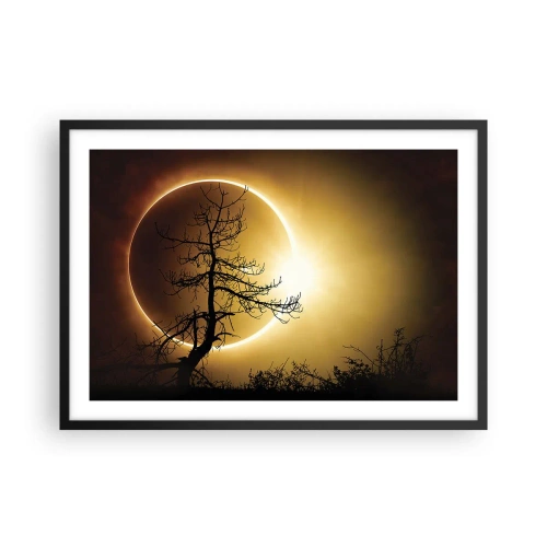 Poster in einem schwarzem Rahmen - Sonnenfinsternis mit einer Baumsilhouette im Vordergrund - 70x50cm - Totale Finsternis - Moderne Wanddekoration für Wohnzimmer und Schlafzimmer ARTTOR