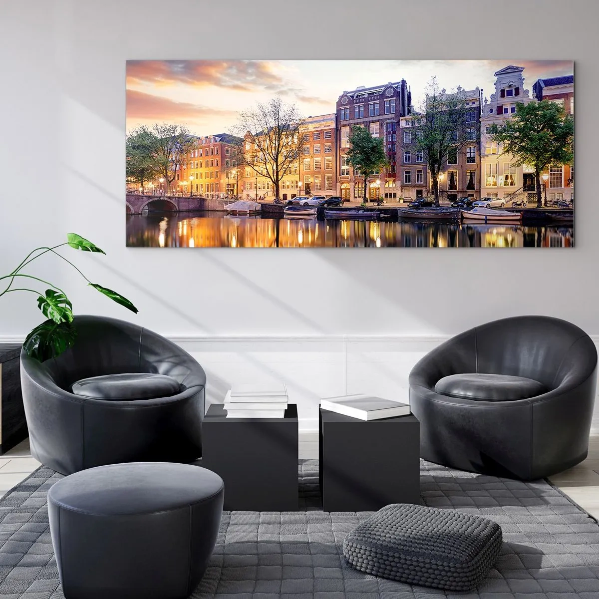 Glasbild - Bild auf glas - Kanal mit Spiegelung von Mietshäusern im Abendlicht - 160x50cm - Zurückhaltende und gelassene niederländische Schönheit - Moderne Wanddekoration für Wohnzimmer und Schlafzimmer ARTTOR