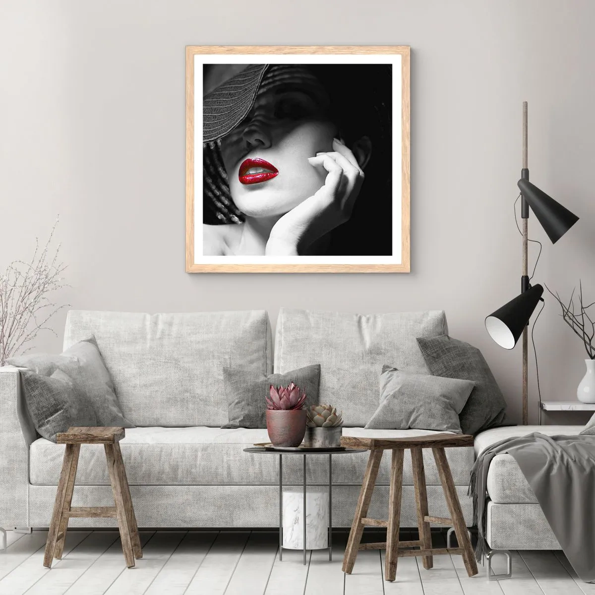 Poster in einem Rahmen aus heller Eiche - Eine Studie in Scharlachrot - 60x60 cm