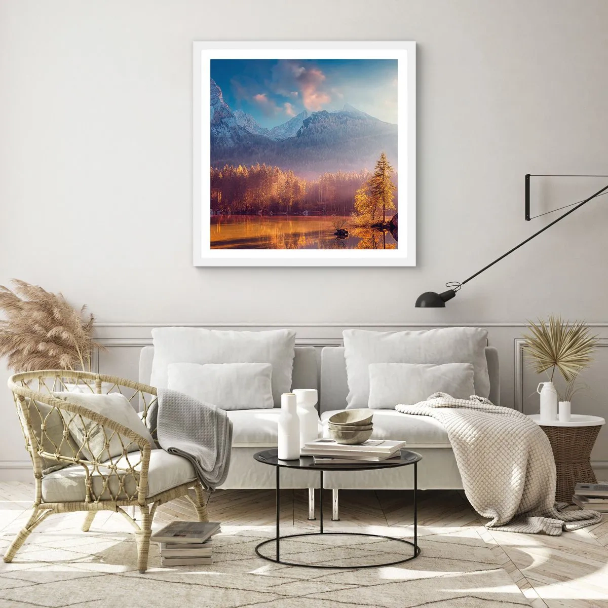 Poster in einem weißen Rahmen - In den Bergen und Tälern - 30x30 cm