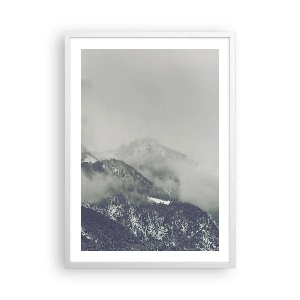 Poster in einem weißen Rahmen - Nebliges Tal - 50x70 cm