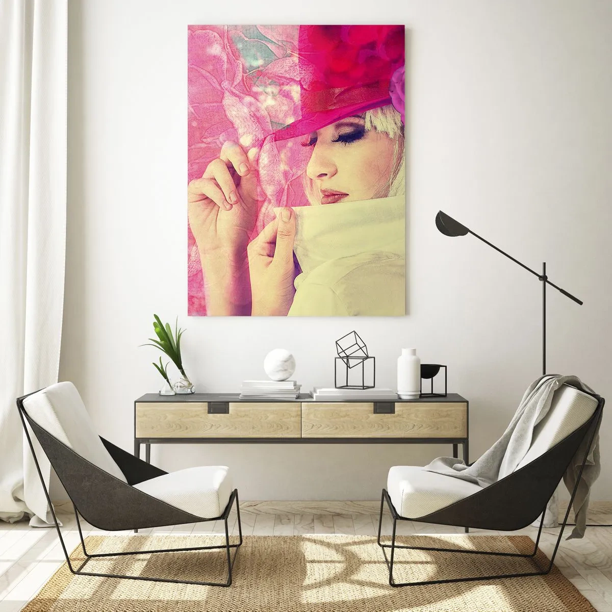 Glasbild - Bild auf glas - Illustration einer Frau mit einem rosa Hut und einer Blume im Hintergrund - 50x70cm - Retro-Porträt in einem rosa Nebel - Moderne Wanddekoration für Wohnzimmer und Schlafzimmer ARTTOR