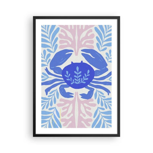 Poster in einem schwarzem Rahmen - Eine dekorative blaue Krabbe, umgeben von Meerespflanzen. - 50x70cm - Wie eine Meeresblume - Moderne Wanddekoration für Wohnzimmer und Schlafzimmer ARTTOR