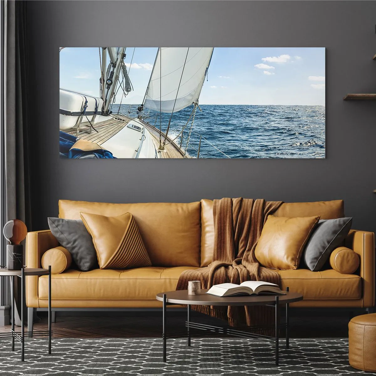 Glasbild - Bild auf glas - Ein Segelboot auf ruhiger See unter blauem Himmel - 140x50cm - Ahoi, Abenteuer - Moderne Wanddekoration für Wohnzimmer und Schlafzimmer ARTTOR