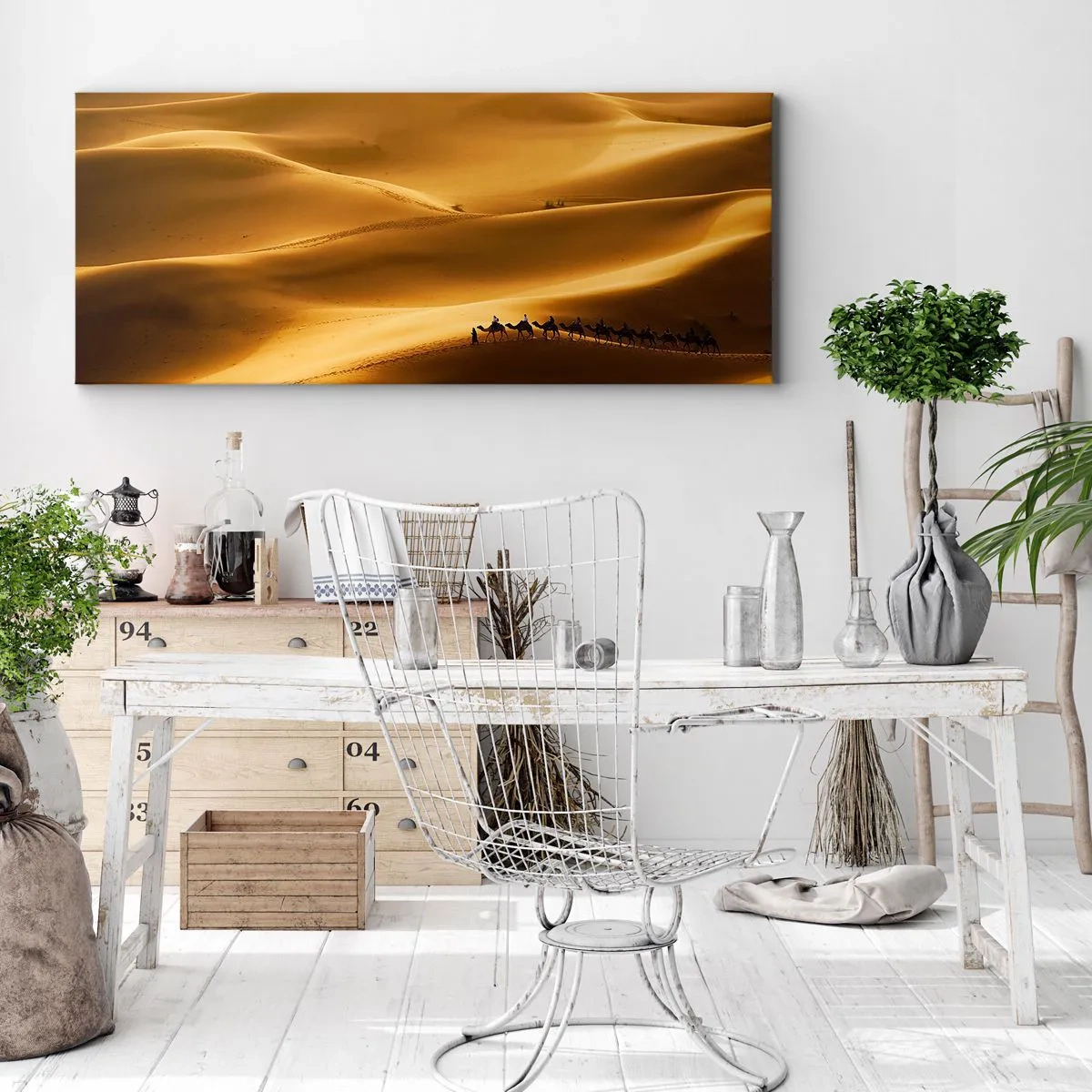 Bild auf Leinwand - Leinwandbild - Wohnwagen in den Wüstenwellen - 100x40 cm