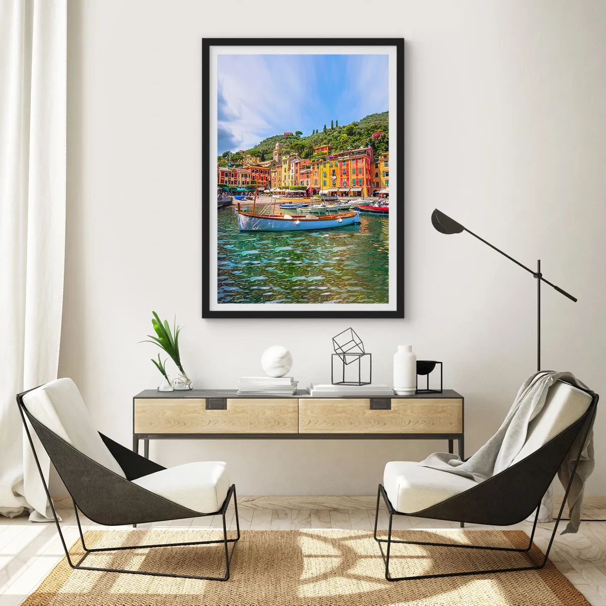 Poster in einem schwarzem Rahmen - Hafenszene mit bunten Gebäuden und Booten - 50x70cm - Italienischer Morgen - Moderne Wanddekoration für Wohnzimmer und Schlafzimmer ARTTOR