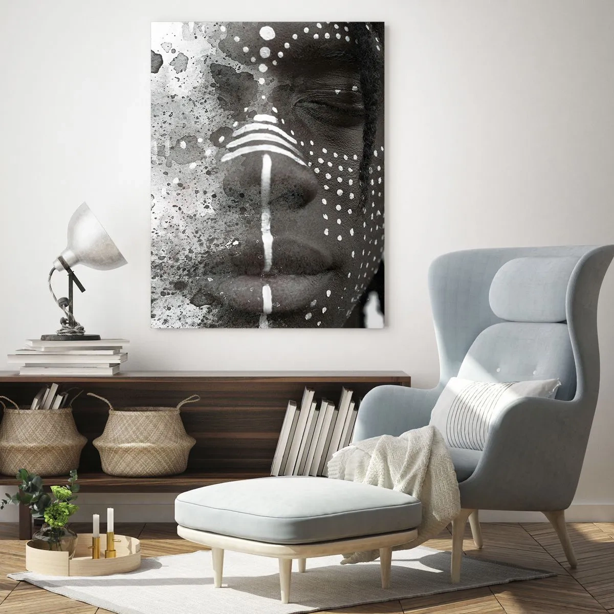 Glasbild - Bild auf glas - Porträt mit Ethno-Muster in Schwarz-Weiß mit Aquarelleffekt - 50x70cm - Entdecke den Urgeist - Moderne Wanddekoration für Wohnzimmer und Schlafzimmer ARTTOR