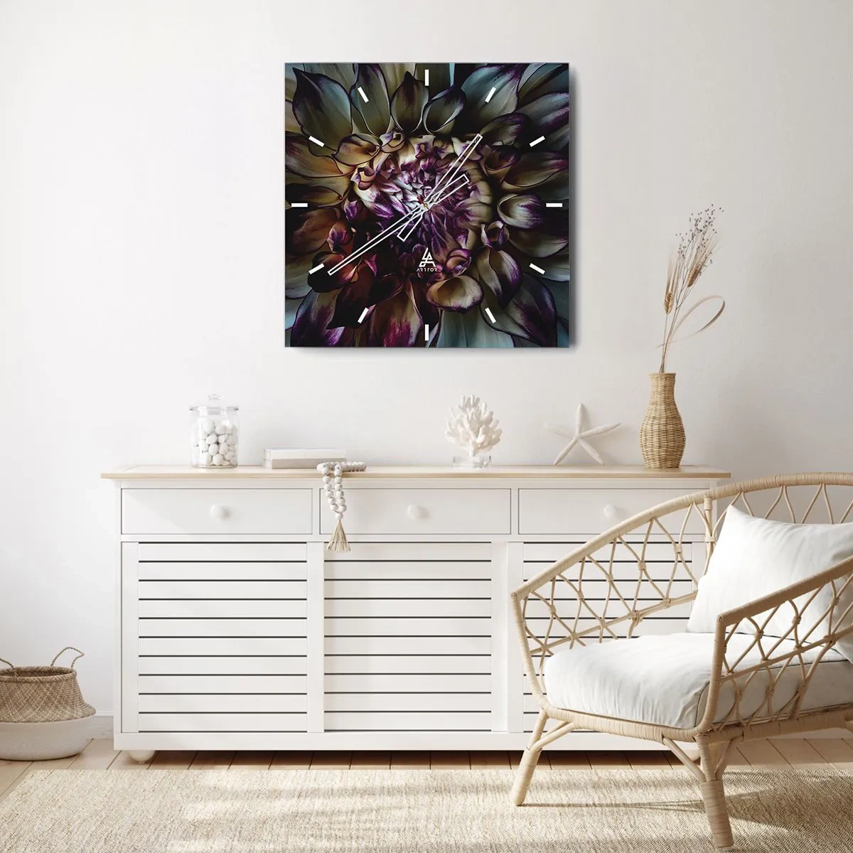 Wanduhr - Glasuhr - Nahaufnahme einer Dahlienblüte in dunklen Tönen - 30x30cm - Die Blütezeit der Jugend - Moderne Wanddekoration für Wohnzimmer und Schlafzimmer ARTTOR