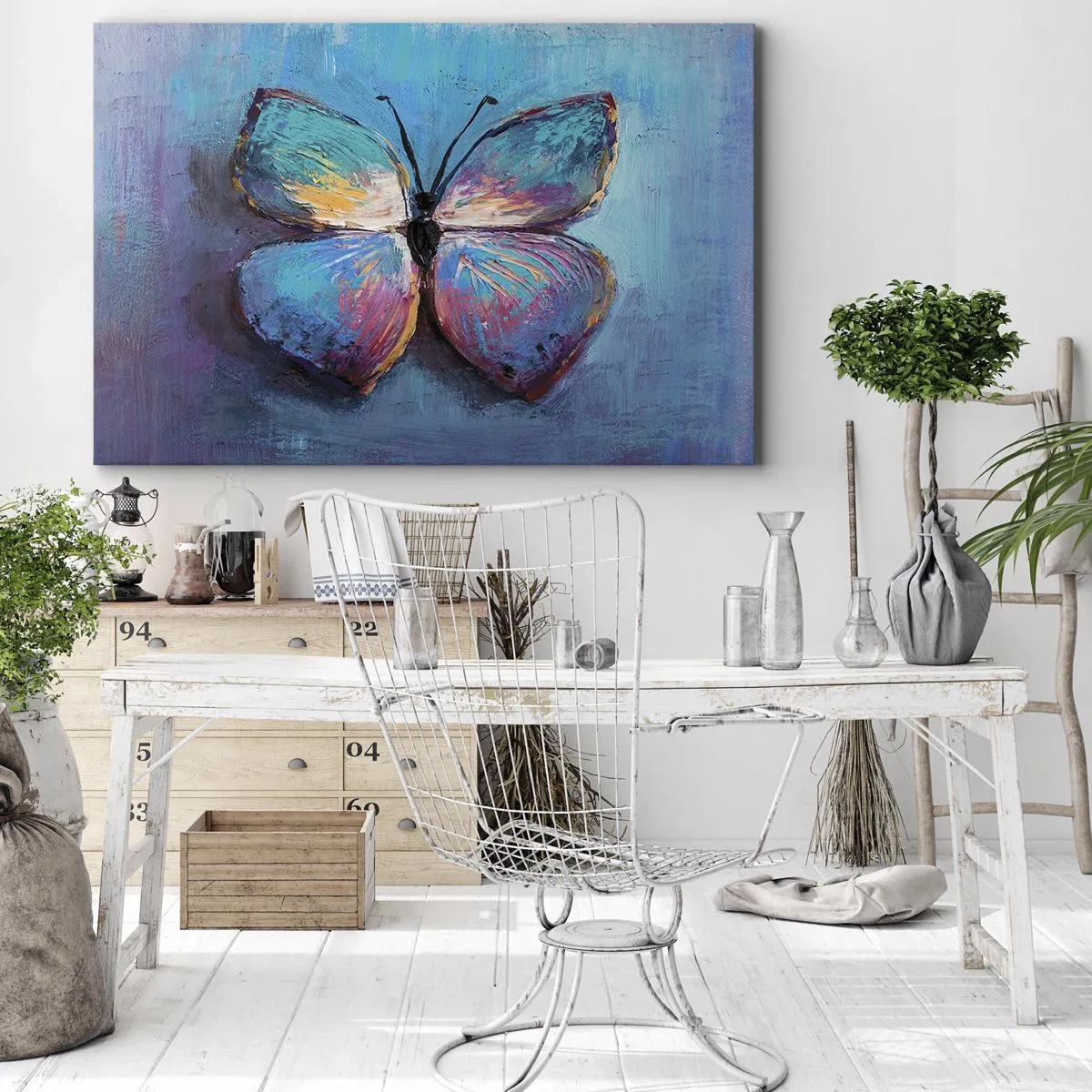 Bild auf Leinwand - Leinwandbild - Bunter Schmetterling auf blauem Hintergrund - 120x80cm - In all seiner Pracht - Moderne Wanddekoration für Wohnzimmer und Schlafzimmer ARTTOR