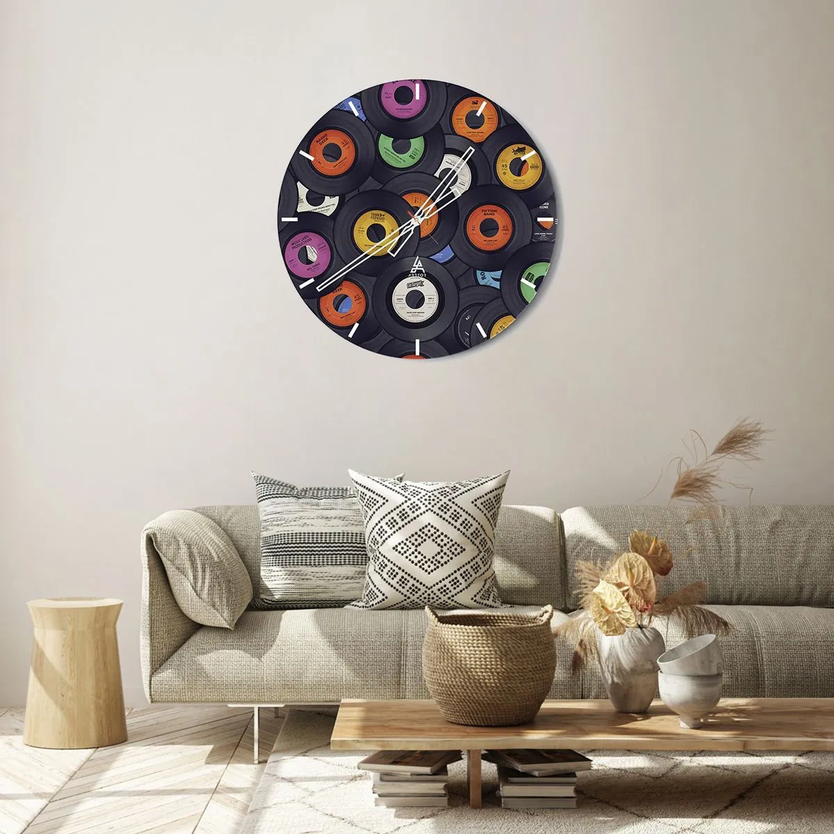 Wanduhr - Glasuhr - Bunte Vinyl-Schallplatten in kunstvollem Arrangement - 30x30cm - Farben der Klassiker - Moderne Wanddekoration für Wohnzimmer, Küche und Schlafzimmer ARTTOR
