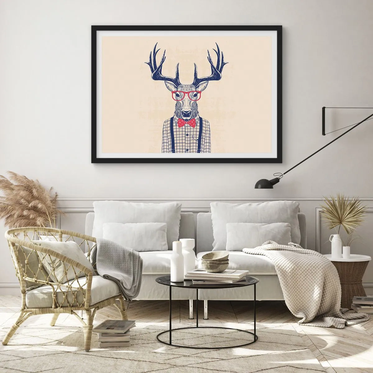 Poster in einem schwarzem Rahmen - Stilisierte Grafik eines Hirsches mit Brille und Fliege - 70x50cm - Eine lustige Extravaganz - Moderne Wanddekoration für Wohnzimmer und Schlafzimmer ARTTOR