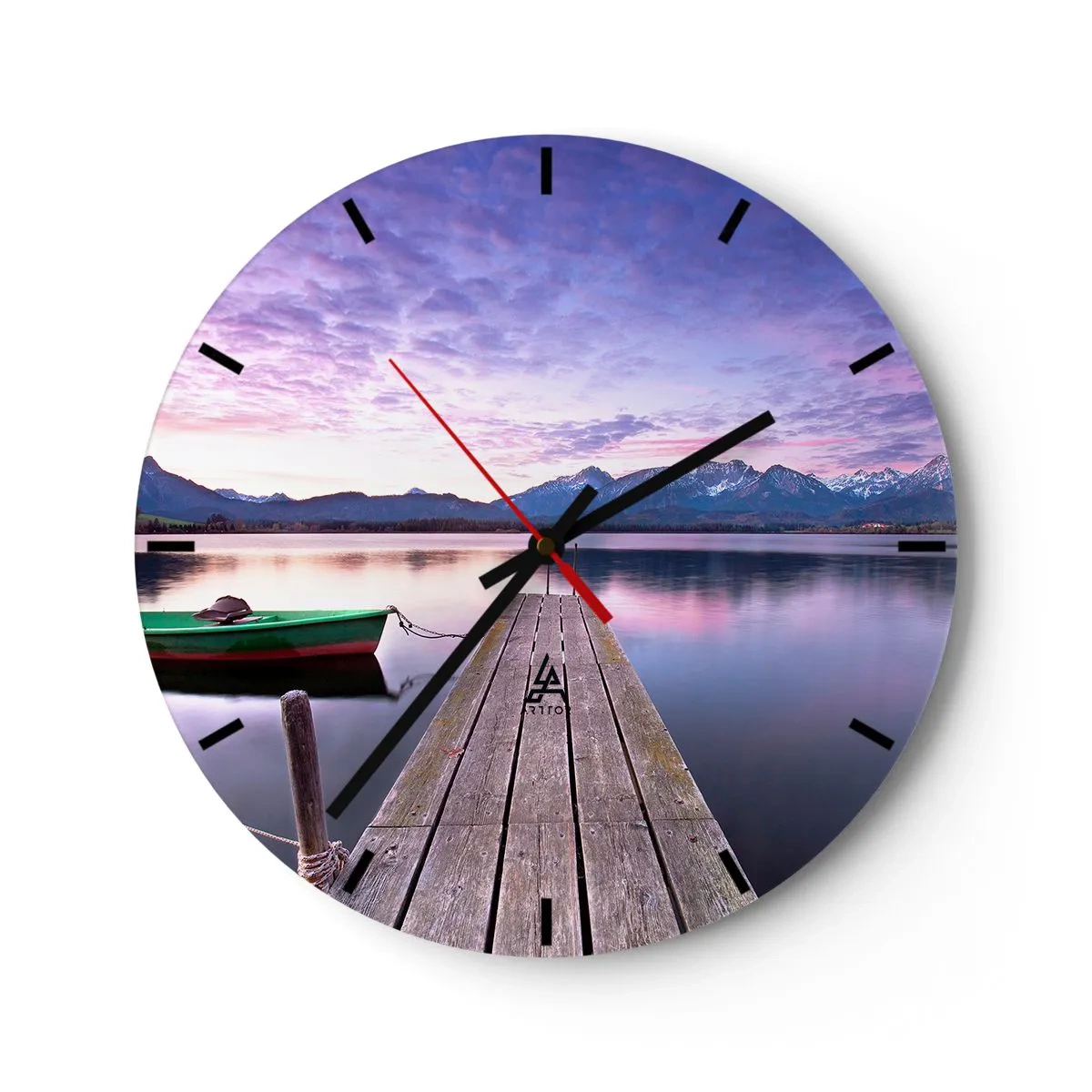 Wanduhr - Glasuhr - Ein Pier an einem See mit einem Boot vor einer Berglandschaft bei Sonnenuntergang - 30x30cm - Freundliche Stille - Moderne Wanddekoration für Wohnzimmer, Küche und Schlafzimmer ARTTOR