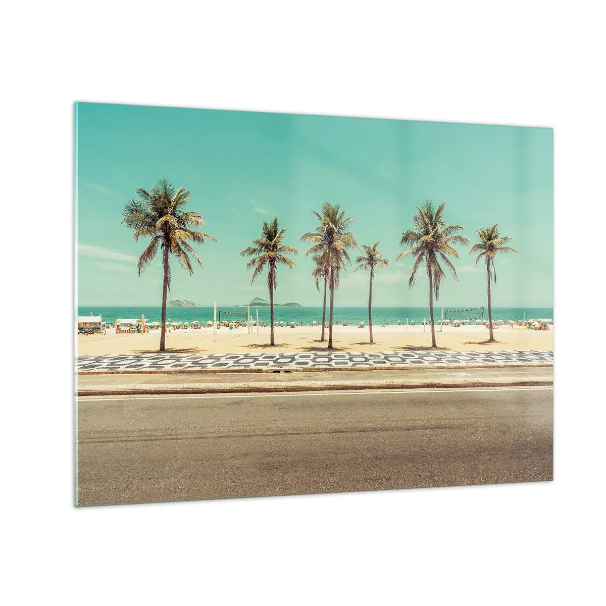 Glasbild - Bild auf glas - Palmen an der Promenade mit Strand und Meer im Hintergrund - 70x50cm - Beim Bewachen des Strandes - Moderne Wanddekoration für Wohnzimmer und Schlafzimmer ARTTOR