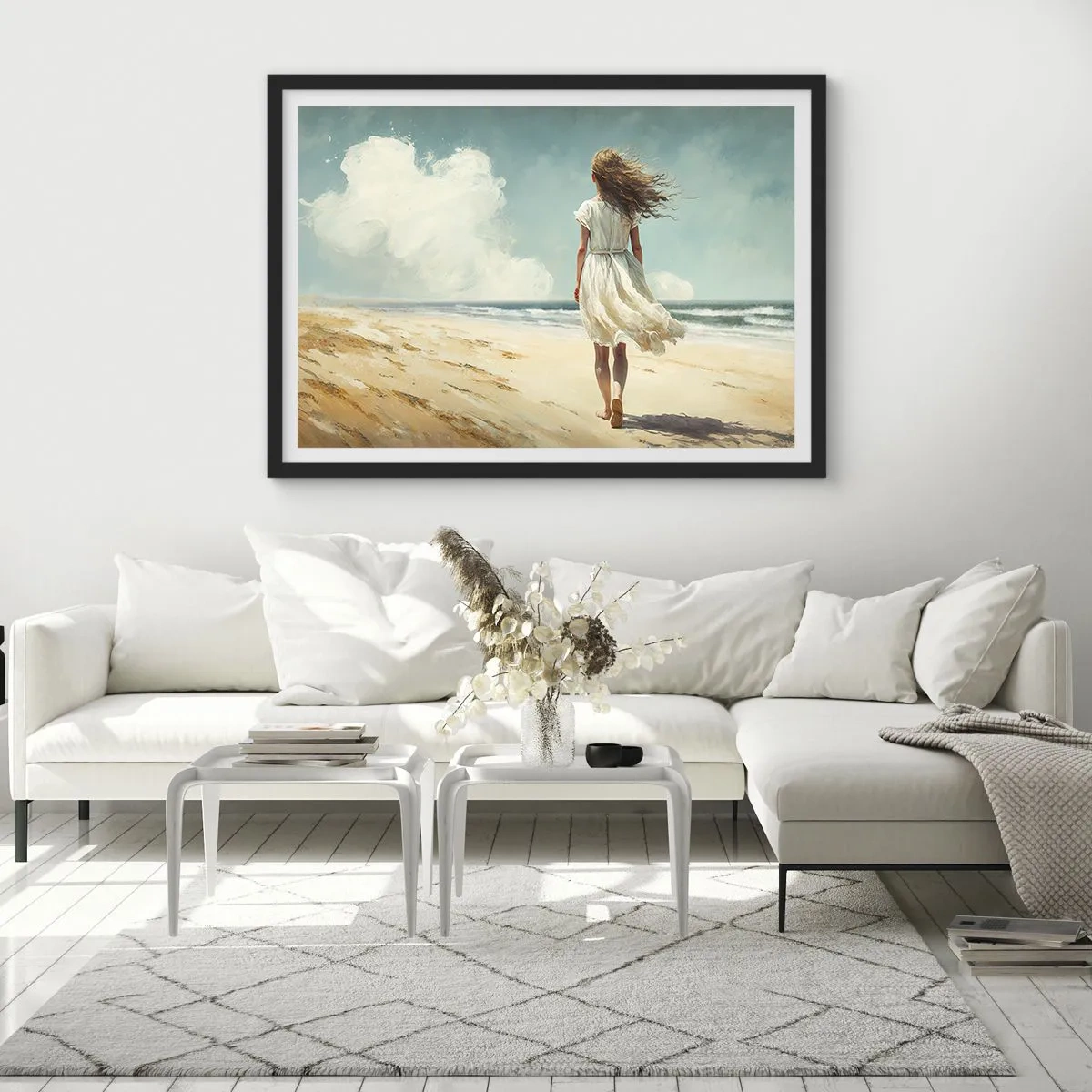 Poster in einem schwarzem Rahmen - Eine Frau in einem weißen Kleid geht an einem sonnigen Tag am Strand spazieren - 100x70cm - Der Sonne und dem Wind begegnen - Moderne Wanddekoration für Wohnzimmer und Schlafzimmer ARTTOR
