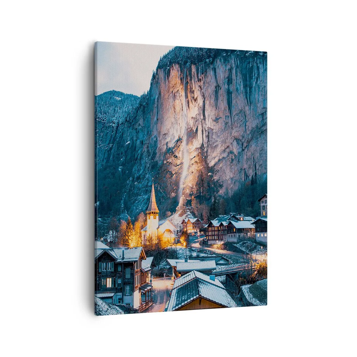 Bild auf Leinwand - Leinwandbild - Ein malerisches Winterdorf, umgeben von Bergen - 50x70cm - Der leuchtende Geist des Winters - Moderne Wanddekoration für Wohnzimmer und Schlafzimmer ARTTOR