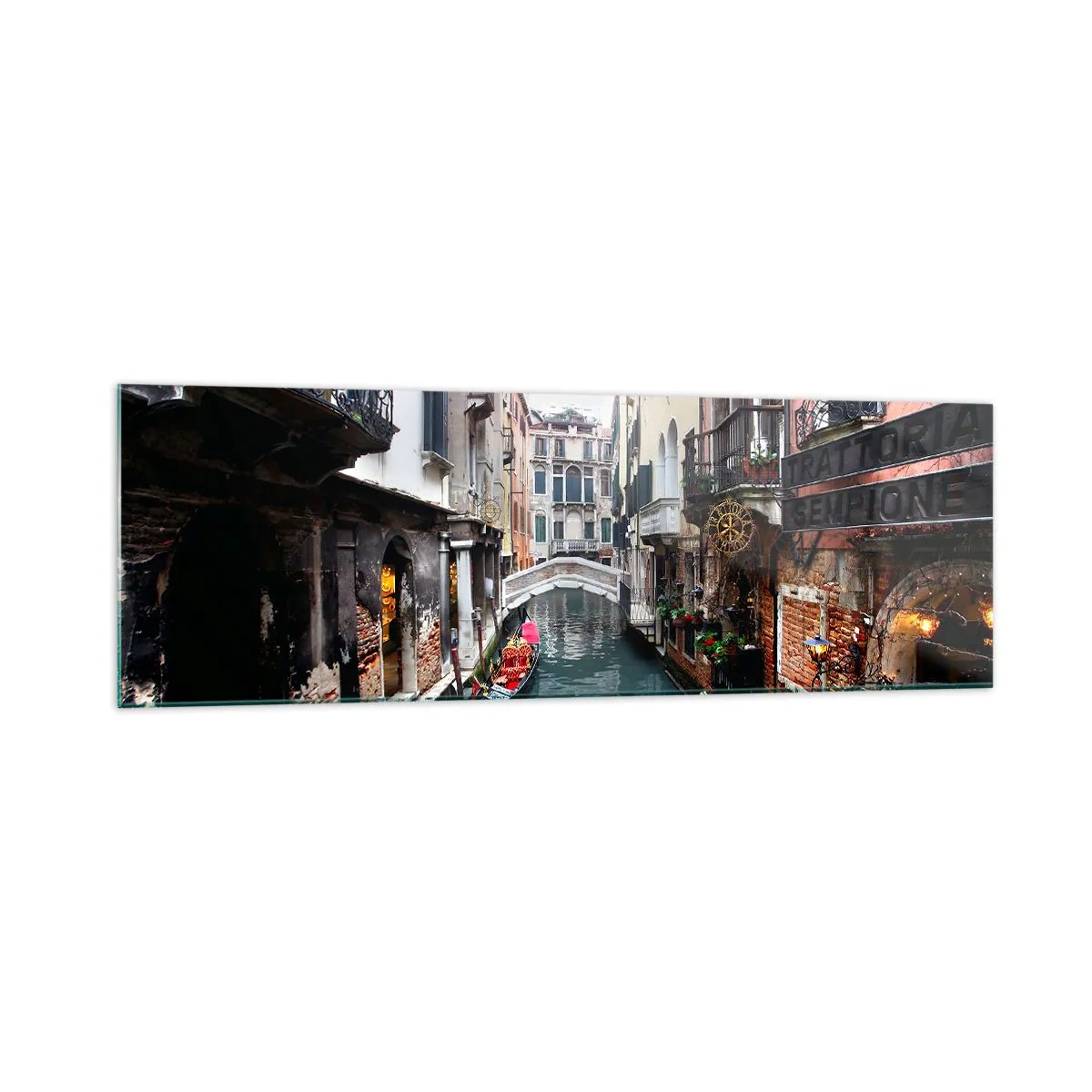 Glasbild - Bild auf glas - Ein Kanal in Venedig mit einer Gondel und historischen Gebäuden - 160x50cm - Venezianische Landschaft mit Gondel und Brücke - Moderne Wanddekoration für Wohnzimmer und Schlafzimmer ARTTOR