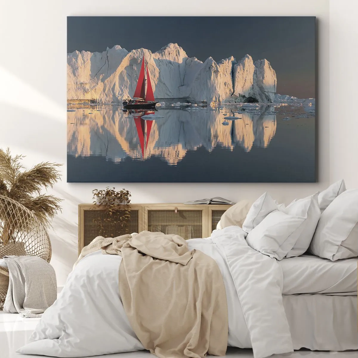Bild auf Leinwand - Leinwandbild - Ein Segelboot mit rotem Segel vor der Kulisse eines Gletschers - 70x50cm - Am Rande der Welt - Moderne Wanddekoration für Wohnzimmer und Schlafzimmer ARTTOR