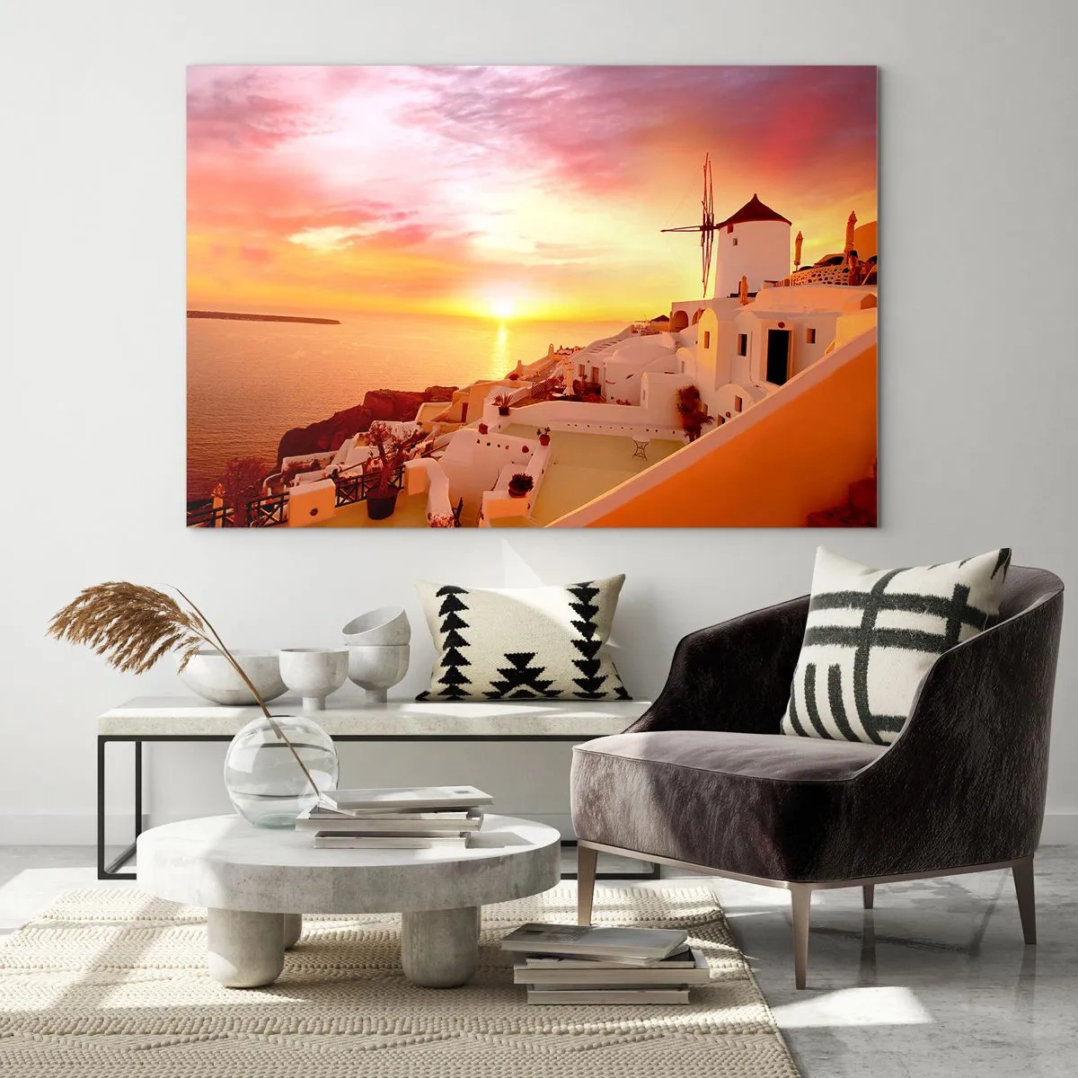 Glasbild - Bild auf glas - Sonnenuntergang über Santorini mit weißen Gebäuden und einer Windmühle - 100x70cm - In Weiß und Gold schmelzen - Moderne Wanddekoration für Wohnzimmer und Schlafzimmer ARTTOR