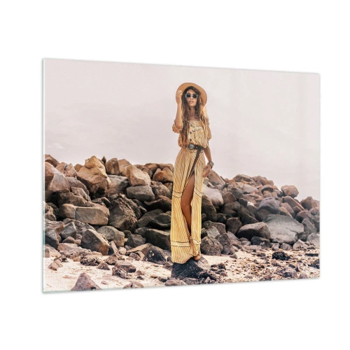 Glasbild - Bild auf glas - Eine Frau in einem Kleid im Boho-Stil vor einer felsigen Küste - 70x50cm - Die Magie der Steine - Moderne Wanddekoration für Wohnzimmer und Schlafzimmer ARTTOR
