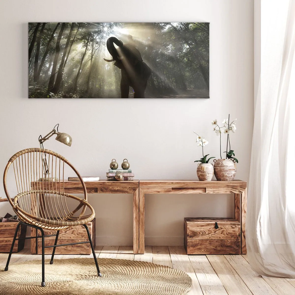 Bild auf Leinwand - Leinwandbild - Ein Elefant im Wald, umgeben von Lichtstrahlen im Morgennebel - 160x50cm - Unter dem Glücksstern - Moderne Wanddekoration für Wohnzimmer und Schlafzimmer ARTTOR