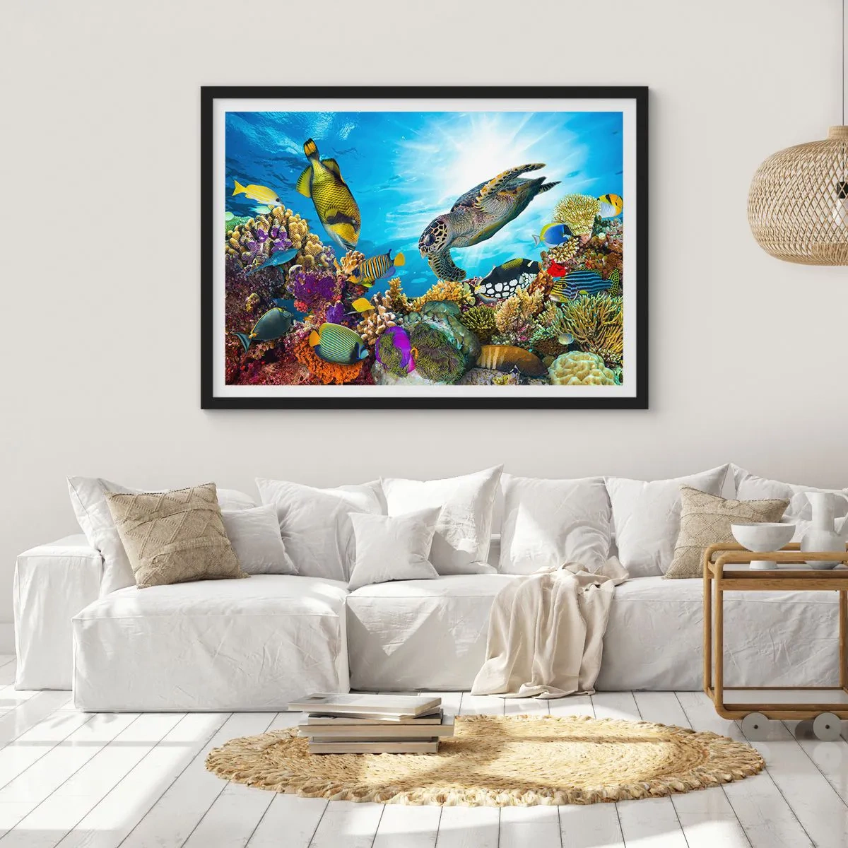 Poster in einem schwarzem Rahmen - Unterwasserwelt mit bunten Fischen und einer Schildkröte in den Korallen - 100x70cm - Korallenpromenade - Moderne Wanddekoration für Wohnzimmer und Schlafzimmer ARTTOR