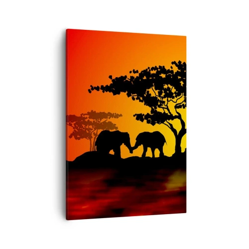Bild auf Leinwand - Leinwandbild - Afrikanischer Sonnenuntergang mit Silhouetten von Elefanten und Giraffen über dem Wasser - 50x70cm - Treffen in der Savanne - Moderne Wanddekoration für Wohnzimmer und Schlafzimmer ARTTOR