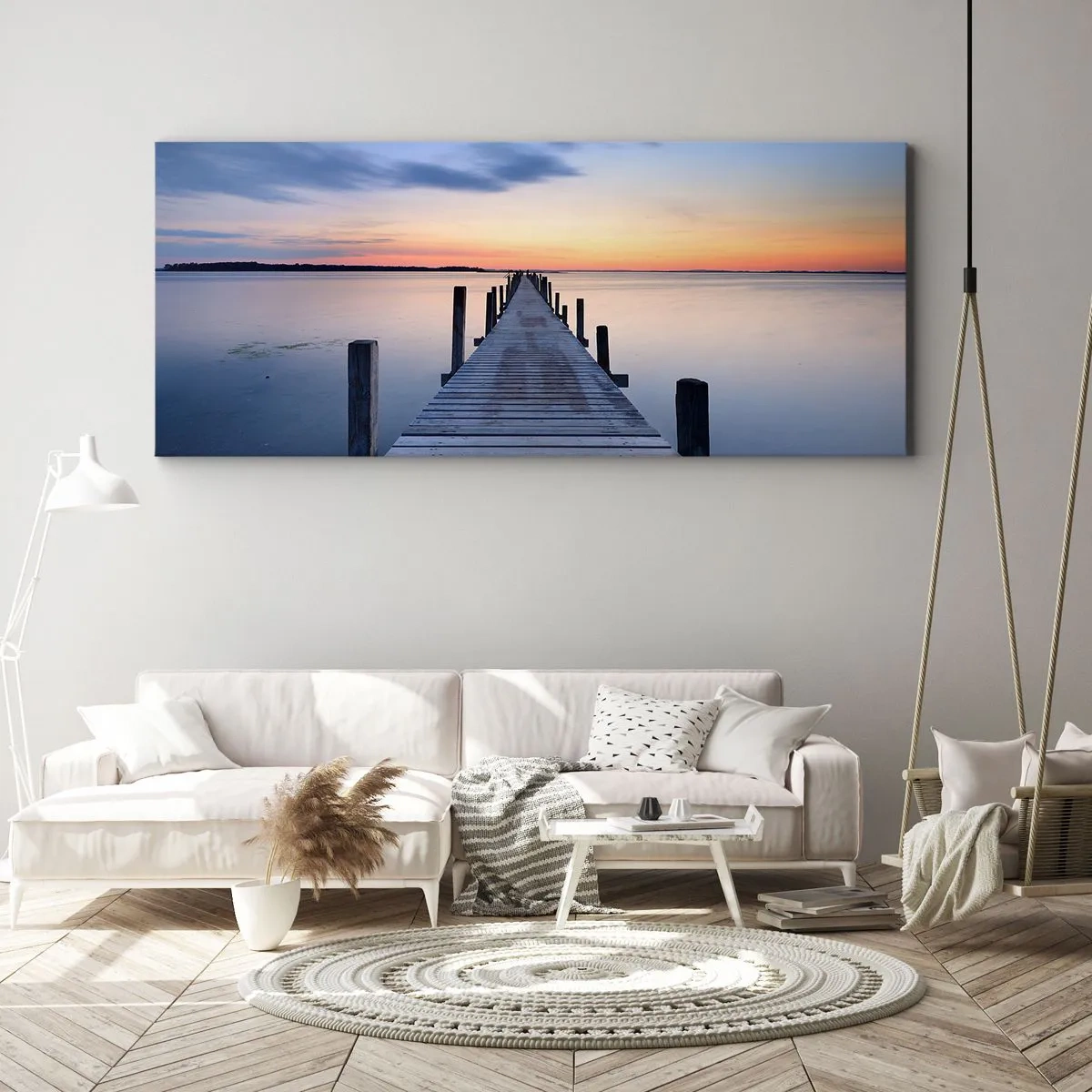 Bild auf Leinwand - Leinwandbild - Holzsteg am See bei Sonnenuntergang - 140x50cm - Die Ruhe einer heiteren Dämmerung - Moderne Wanddekoration für Wohnzimmer und Schlafzimmer ARTTOR