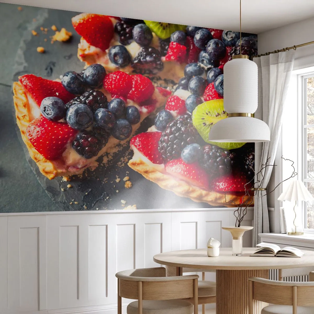 Fototapete Premium Sand - Obsttorte mit Erdbeeren, Heidelbeeren und Kiwi auf einem Stein - 100x70cm - Dolce Vita! - Moderne Wanddekoration für Wohnzimmer und Schlafzimmer ARTTOR