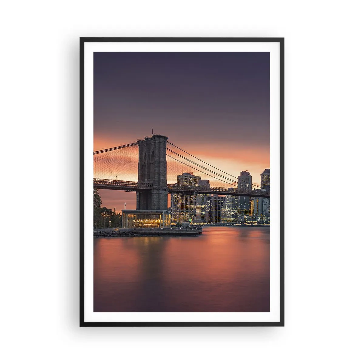 Poster in einem schwarzem Rahmen - Eingetaucht in lila Stille - 70x100 cm