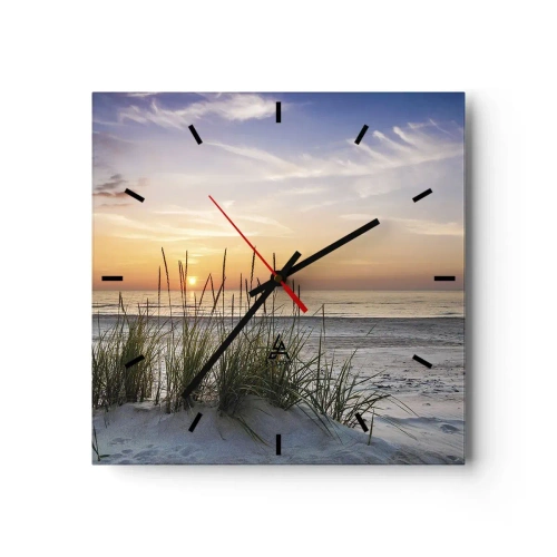 Wanduhr - Glasuhr - Ein Sandstrand bei Sonnenuntergang mit Gras im Hintergrund - 30x30cm - Schau, denk, fühl - Moderne Wanddekoration für Wohnzimmer und Schlafzimmer ARTTOR