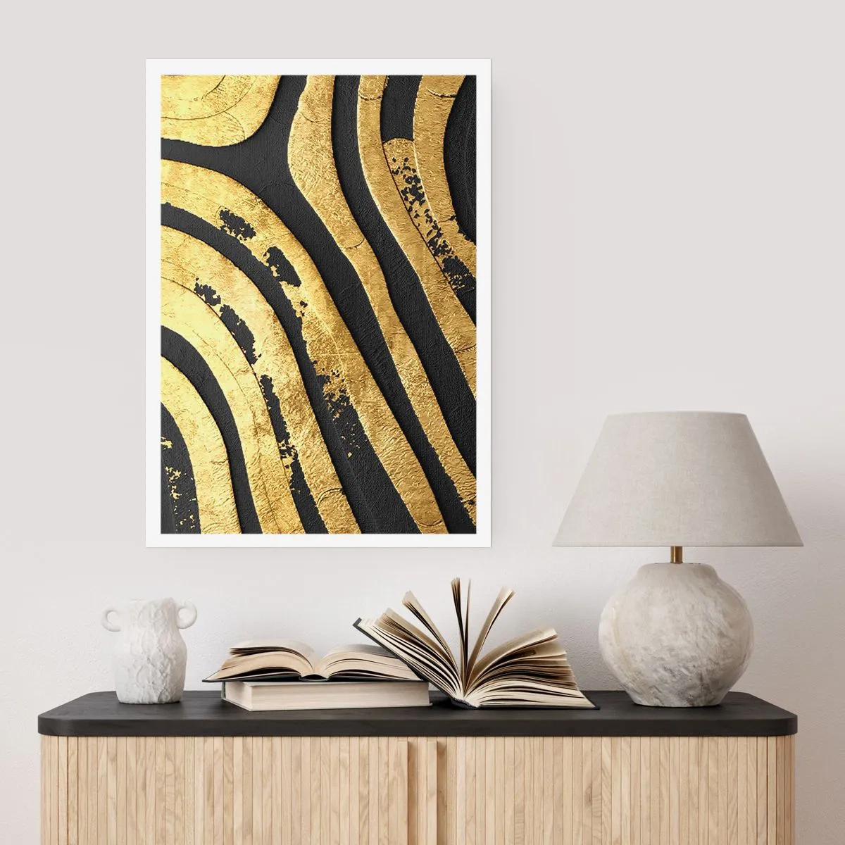 Poster - Goldene Linien auf dunklem Hintergrund - 50x70cm - Alles fließt - Moderne Wanddekoration für Wohnzimmer und Schlafzimmer ARTTOR