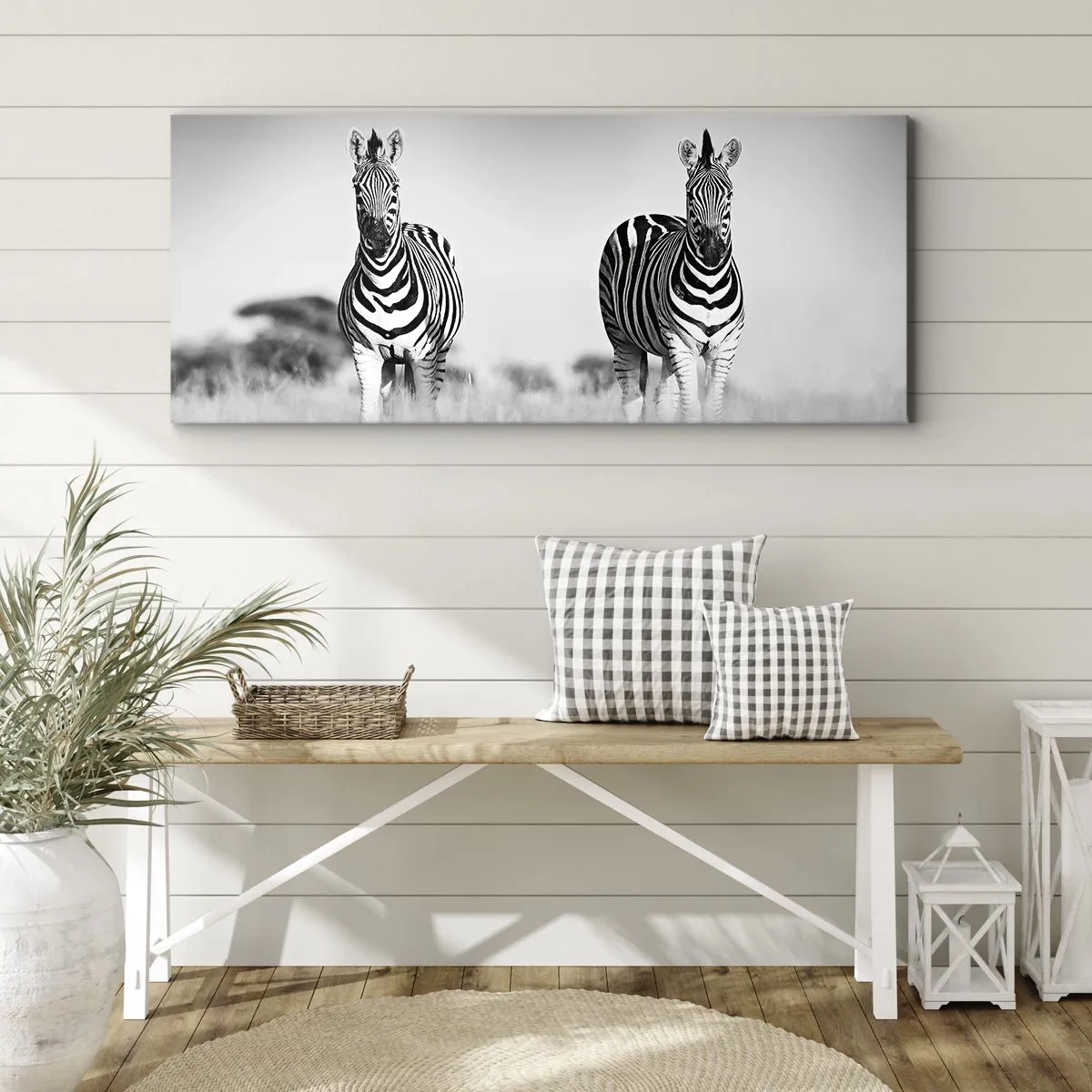 Bild auf Leinwand - Leinwandbild - Zwei Zebras in der Savanne im monochromen Stil - 160x50cm - Die Welt ist doch schwarz-weiß - Moderne Wanddekoration für Wohnzimmer und Schlafzimmer ARTTOR