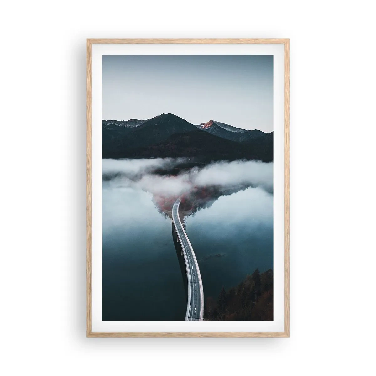 Poster in einem Rahmen aus heller Eiche - Über Wasser so glatt wie ein Spiegel - 61x91 cm